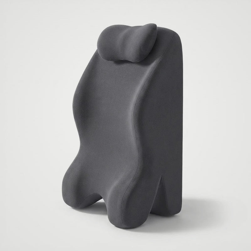 Le coussin de lecture gris de trois quarts